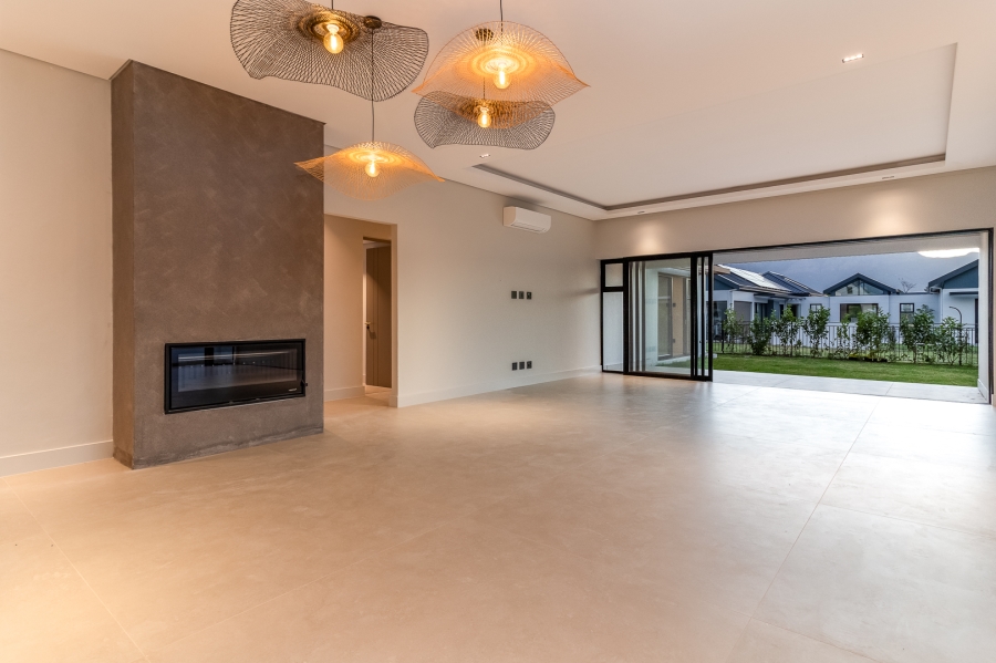 4 Bedroom Property for Sale in Pearl Valley at Val de Vie Western Cape